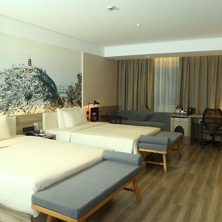 נאנטונג Atour Hotel מראה חיצוני תמונה
